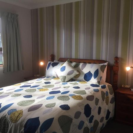 Ron And Tony'S Bed & Breakfast Tuatapere 外观 照片